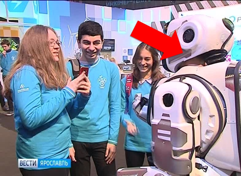 Illustration for article titled Russian State TV Shows Off 'Robot' That's Actually a Man in a Robot Suit